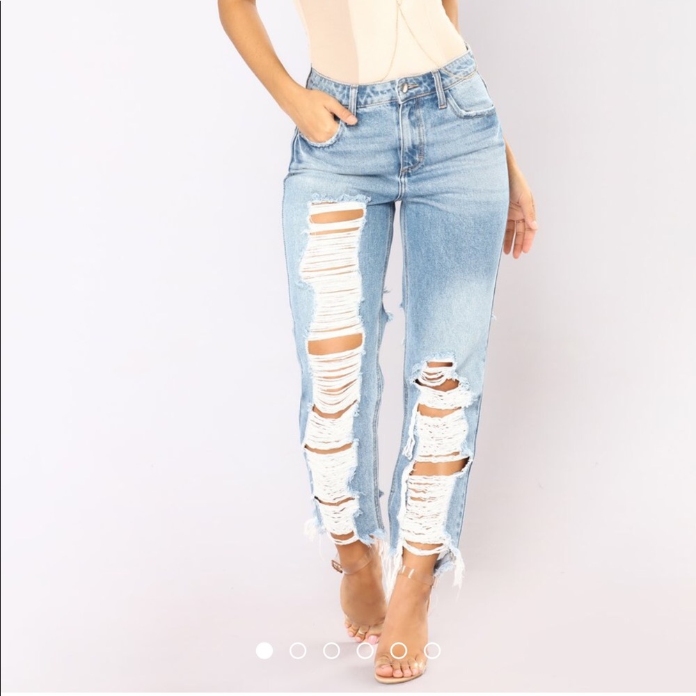 BRAND NEW NWT FASHION NOVA BOYFRIEND FIT JEANS